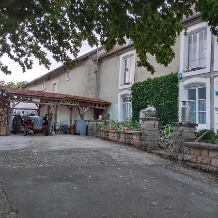 D'hotes La Fromagerie Du Relais Postal Royal Bed and Breakfast 3*